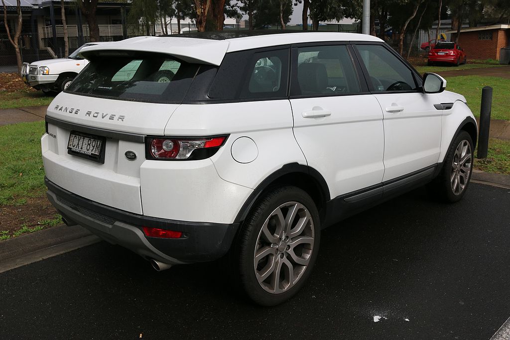Recall for Nearly 800 2016-17 Land Rovers