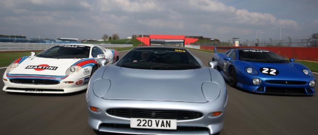 The Jaguar XJ220 will be the star of a record-breaking parade at this summer’s Silverstone Classic