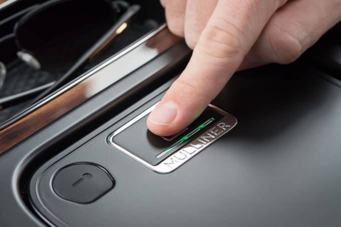Bentley - Bentayga Mulliner Biometric Storage