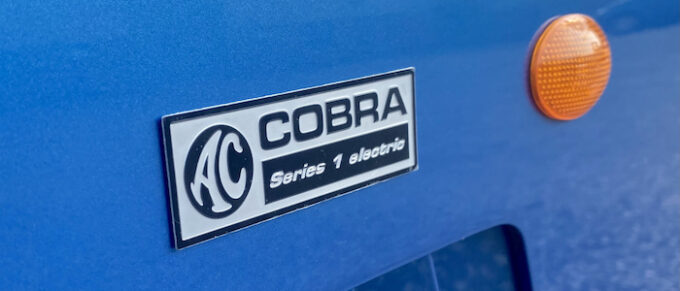 AC Cobra Series 1 electric 3 - Badge and Vent details