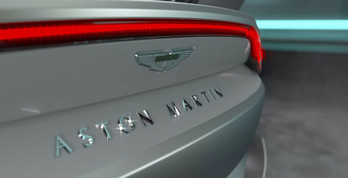 Aston Martin V12 Vantage 00008